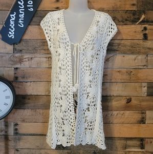 Emma G women's off white crochet vest size medium